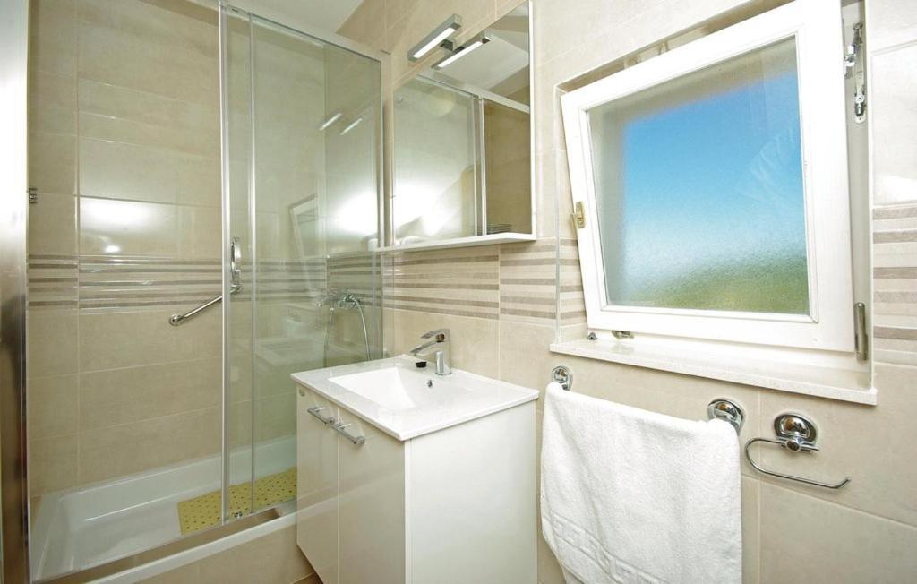 Villa Ursula Podgora Room photo